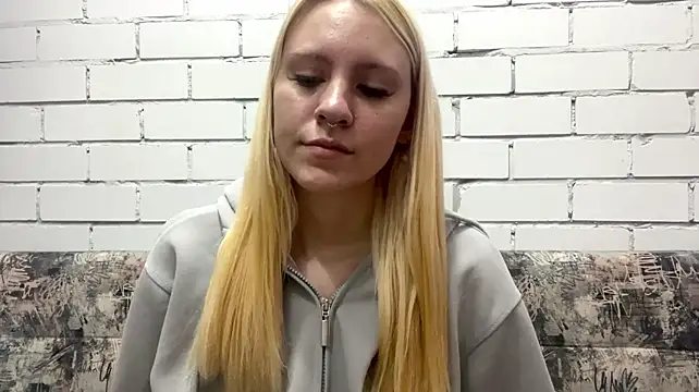 MildredGuckes - finger my anal n suck fingers deep <3
