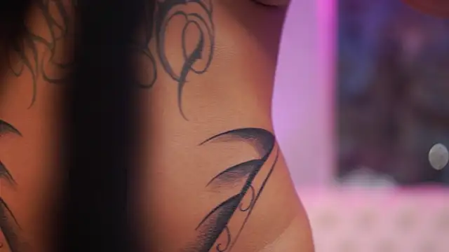 AishaaDevoe - Pure pleasure