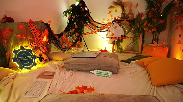 ScarletBlaze - BUTT PLUG in ass