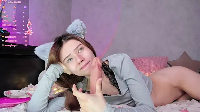 Cosmo_cowgirl - Taste my own pussy :D