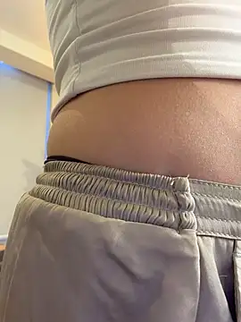 SeleneHale - Finger my ass in doggy style