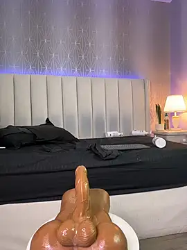 Mia-Medina - destroy pussy
