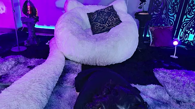 Zephirah_abney - slow squeeze ass and spanks