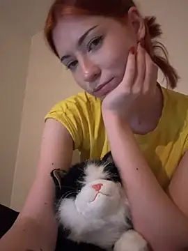 AlisaRussel - lick finger <3