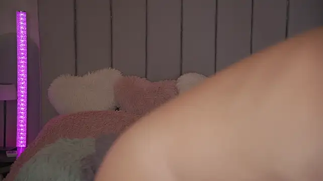 VickySecret96 - Let me feel your touch​💜