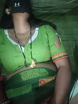 Sexyradha_
