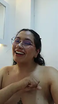 YourAleja - Play with my pussy while I call clients