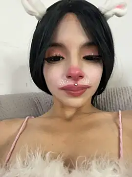 Barbie_gv - playing with my ass, one finger inside
