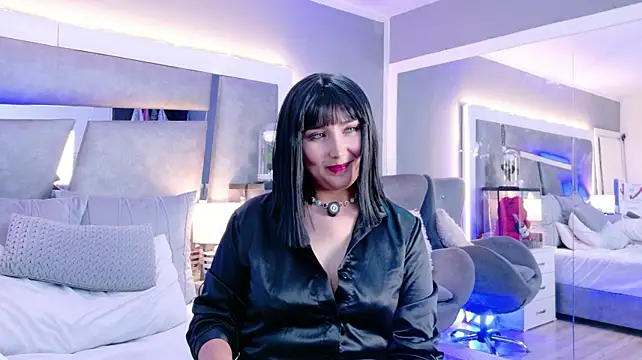 Evangeline_Taylorr - Surprise me with a thoughtful gesture