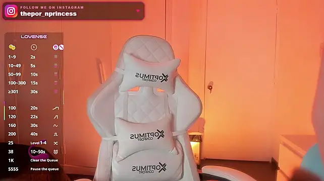 The_porn_princesss - boobs out+ bounce
