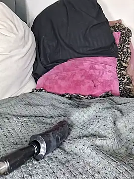 VickyPonce - big anal plug+ push it out no hands+gape