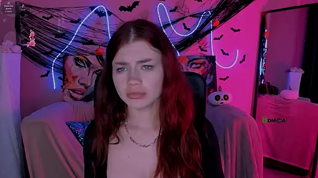 Isabel_wave - show ass