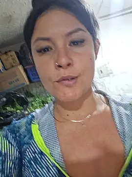 Isa_bella95 - Ass outdoors