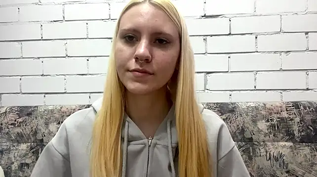 MildredGuckes - finger my anal n suck fingers deep <3