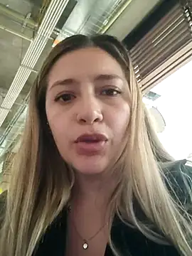 Alana_69 - Walking in the mall and open coat🥵🔥