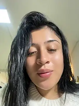 Lucianaroy - Hello guys !! MakeMe happy at the spa 🧖