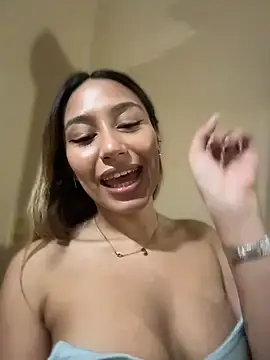 Meganfaxx - 🎁