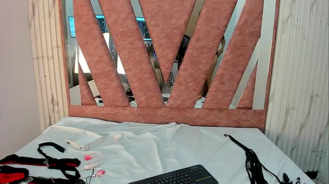LolaSweet_As - gag+spanking on tits 😈