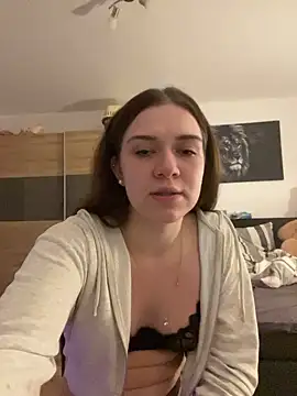 Mila-Sweets - Squeeze my Boobs