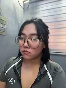 MissVeloura_XX - dildo fuck until i squrt :P