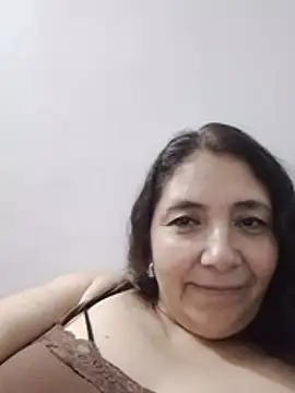 Cachonda69- - Masturbate y squirt con cachondita 😈😈