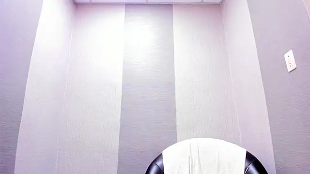 Letiziia_sky1 - completely naked