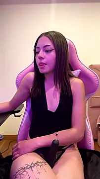 PrettyAmber - ZOOM PUSSY AND FINGERING