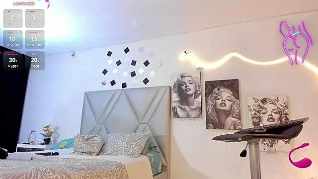 Sexyzoe_69 - Nude with oil and your song