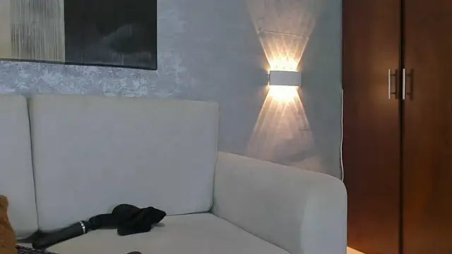 Lucia_jane - flash tits 🍒+kiss