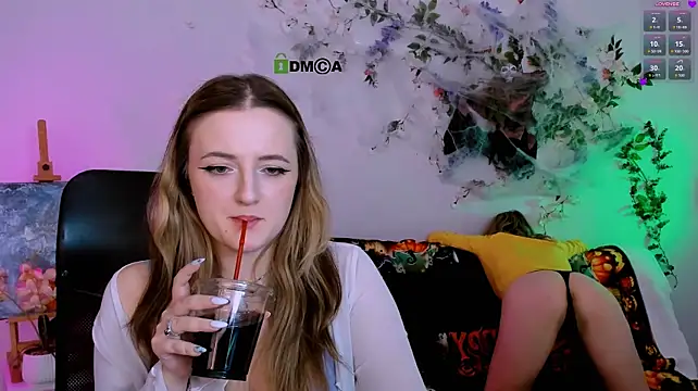 Luna_berryy - show ass