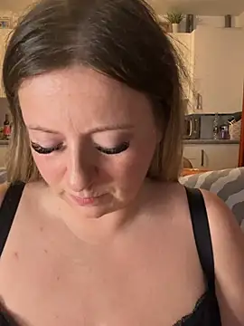 Poppyshaw_ - Spank ass hard 5x