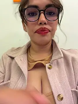 Andra_rose - MASTURBATE IN PUBLIC 🤫