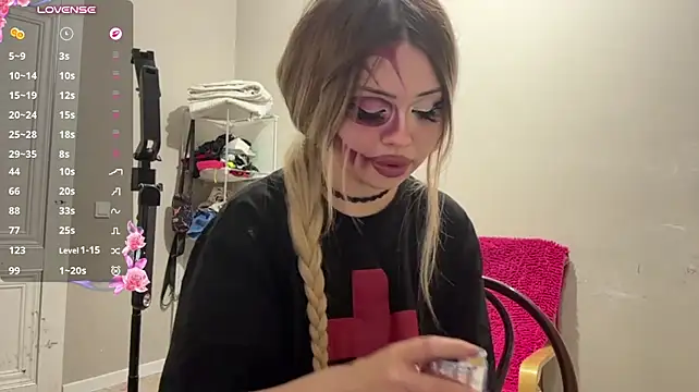 Miafruit - Show my bra+lick lips