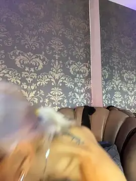 Ariaoficial - CHILI AND ALCOHOL INJECTION JUST PUSSY