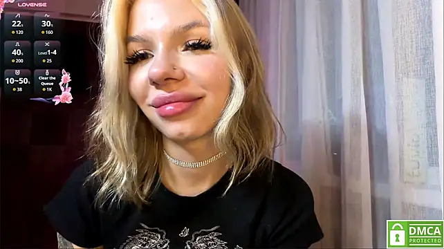 AstroVixen - 🔹Dildo in the pussy🔹