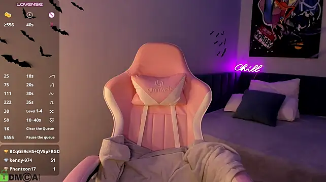 Jennifer_Wadee - boobs massage
