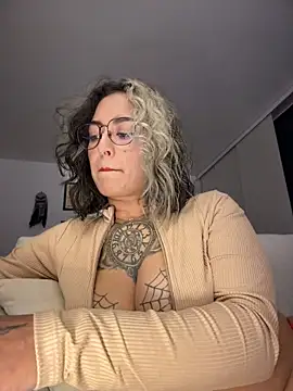 Rae_Lil_White - 🔥GET NAKED+RUB WET PUSSY NO MERCY