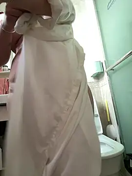 Amy1688 - 户外脱内裤特写小穴