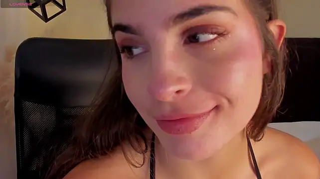 Emma_Vonn - RUB MY PUSSY CLOSE UP