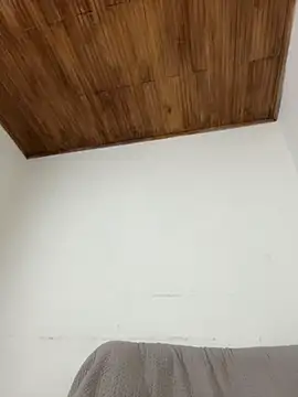 Barbie_gv - playing with my ass, one finger inside