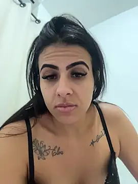Agatha_lindinha - Sentar no brinquedo