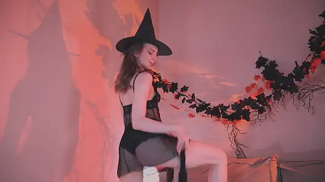 OnlyJett - bare back tease