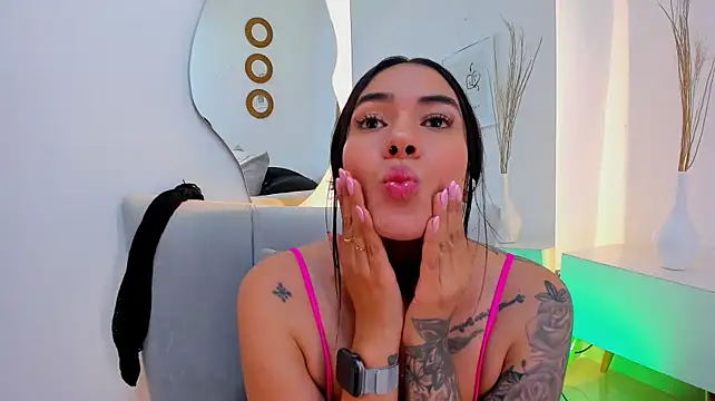 Chloee_Diamond_ - show tits