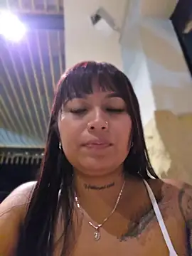 Luisa16xxx - Show titis in mall public👿🚘🔥