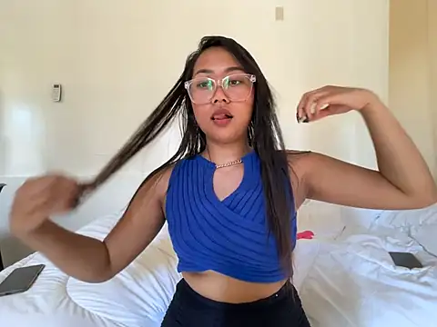 Juliet_official_pro - Fully naked in bed and tease