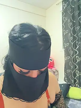 Mari_layali - العب فطيز