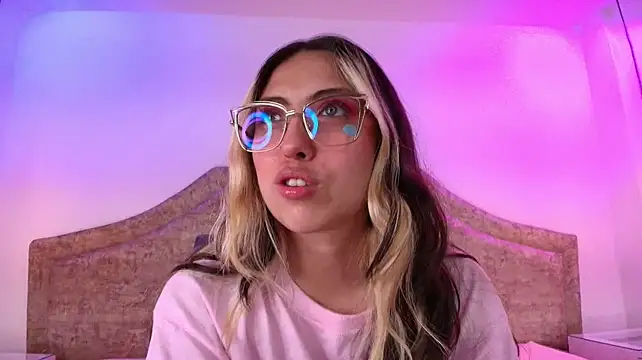 Sweetlyundone - Play with ButtPlug