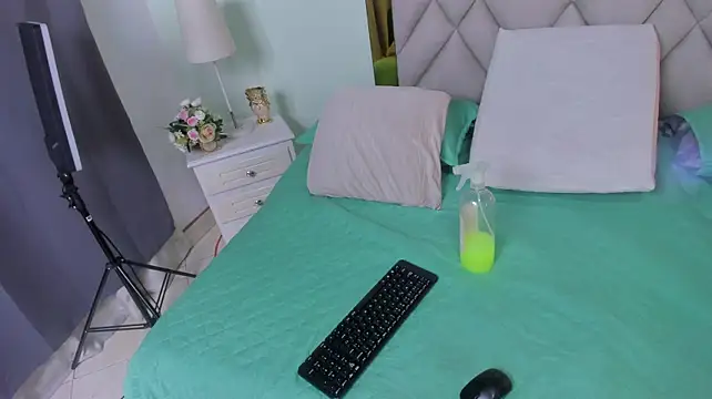 Celeste_bunny18 - Put my Plug in my ass + Fuckk in Doggy!