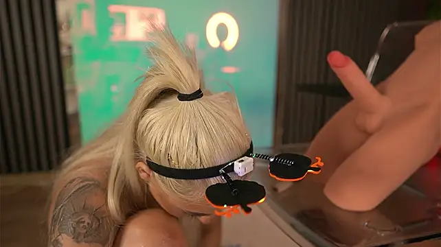 MissObsidian - Get me dripping wet and messy