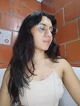 Amanda_x1 - Panty off slowly